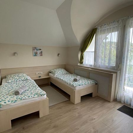 Villa Terrazza Balatongyörök 外观 照片