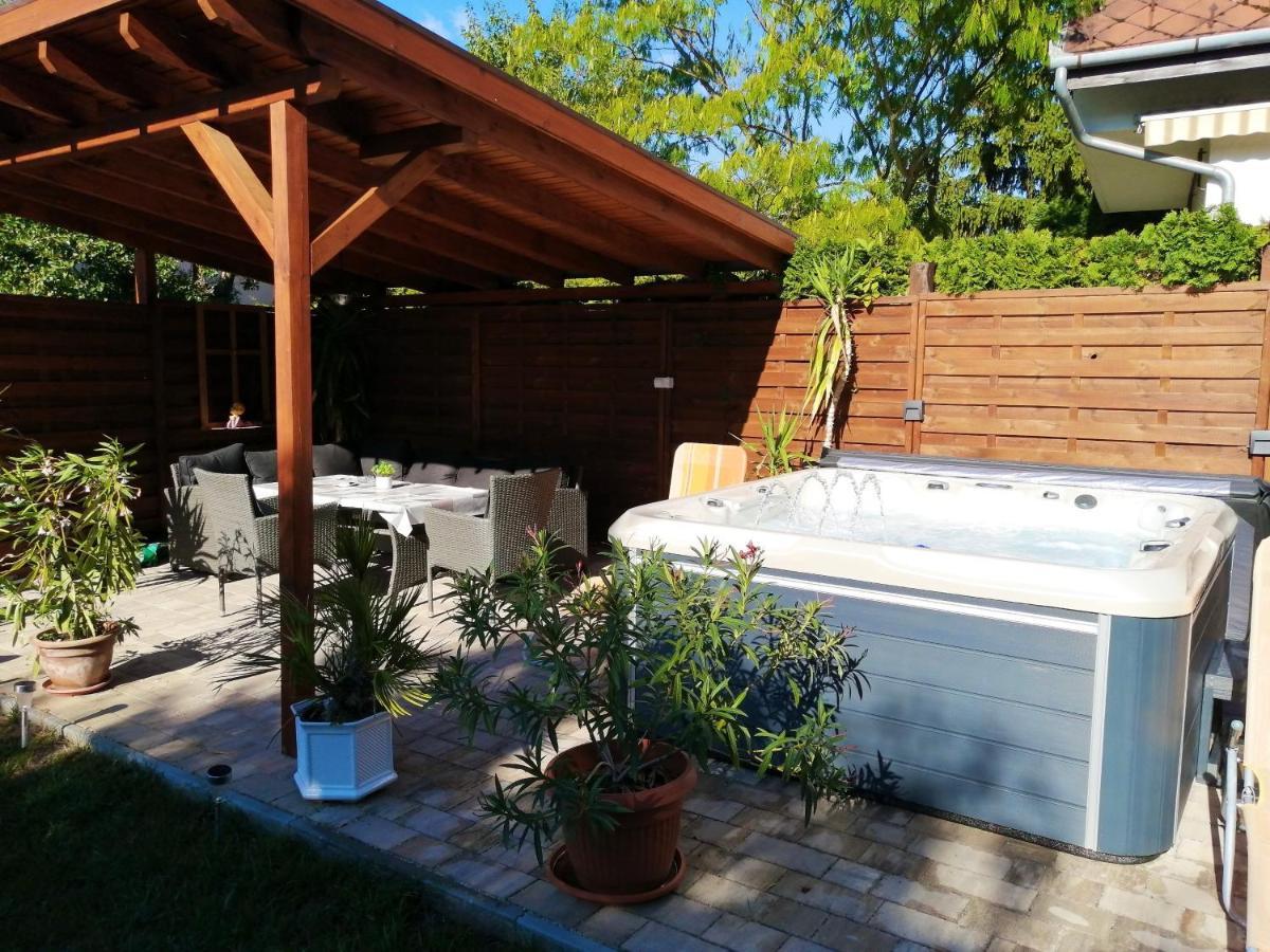 Villa Terrazza Balatongyörök 外观 照片